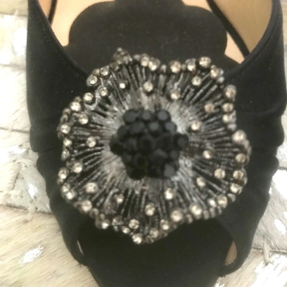 CHRISTIAN LOUBOUTIN Fiorellino Slingback Pump - Picture 5 of 8